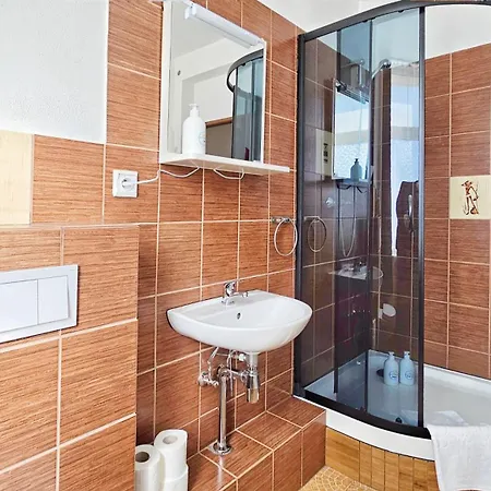 Holidayhomepl Mickiewicza 10 Parking Gratis アパート ミエンジズドロイェ