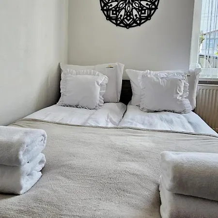 Holidayhomepl Mickiewicza 10 Parking Gratis Apartman *