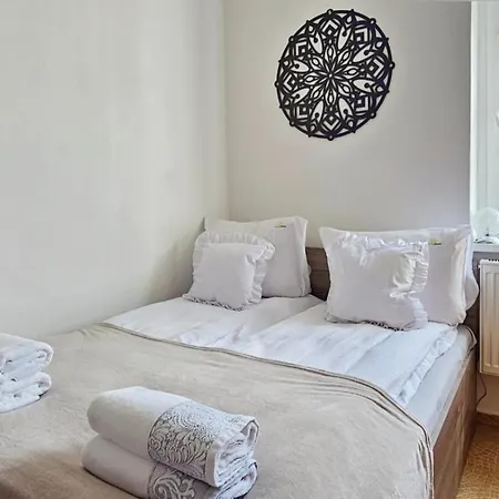 アパート Holidayhomepl Mickiewicza 10 Parking Gratis *